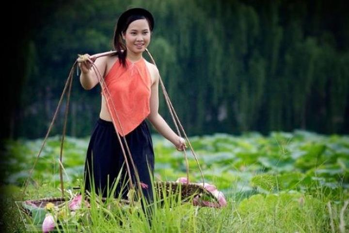 Bị Tôn Điện Anh đụng chạm, - Cảm hứng video marketing từ Hotspot Matrix