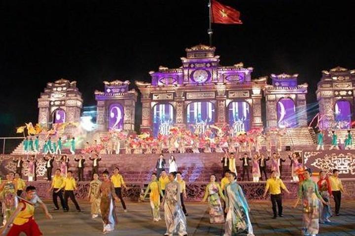 Từ
